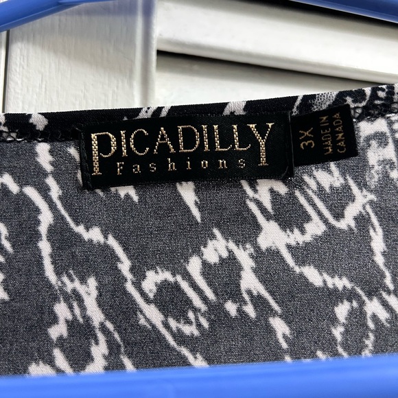 Black and white printed top - Picture 3 of 3